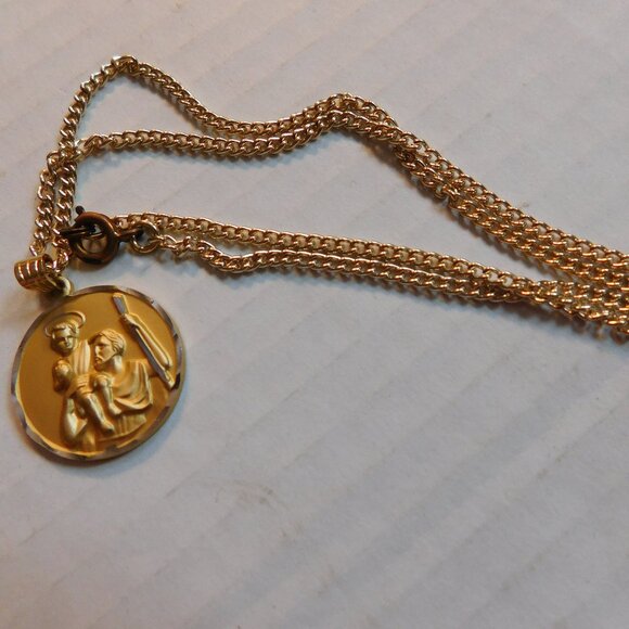 Saint Christopher Pendant Necklace - Picture 4 of 4